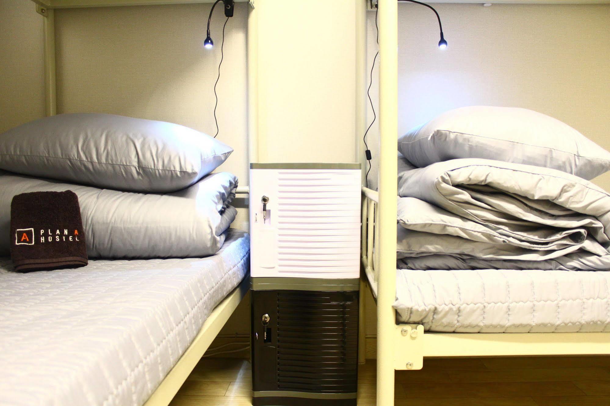 Plan A Hostel in Dongdaemun Seoul Bagian luar foto